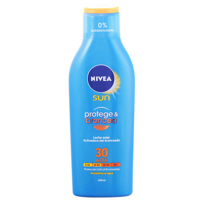 Lait solaire Protege & Broncea Nivea SPF 30 (200 ml) 30 (200 ml)